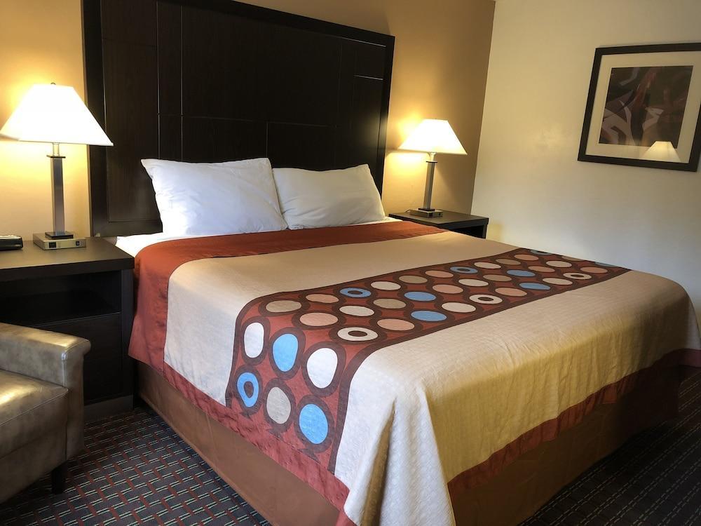 Super 8 By Wyndham Lacey Olympia Area Bagian luar foto