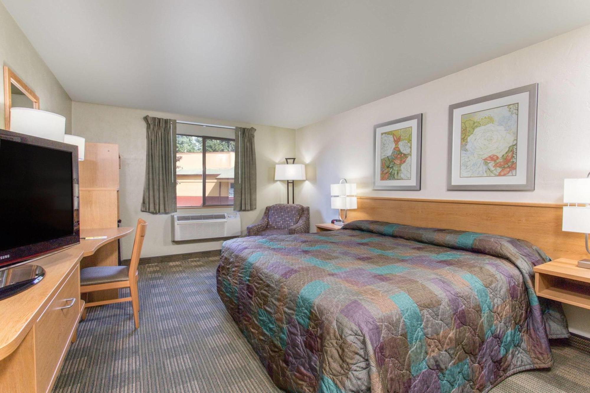 Super 8 By Wyndham Lacey Olympia Area Bagian luar foto