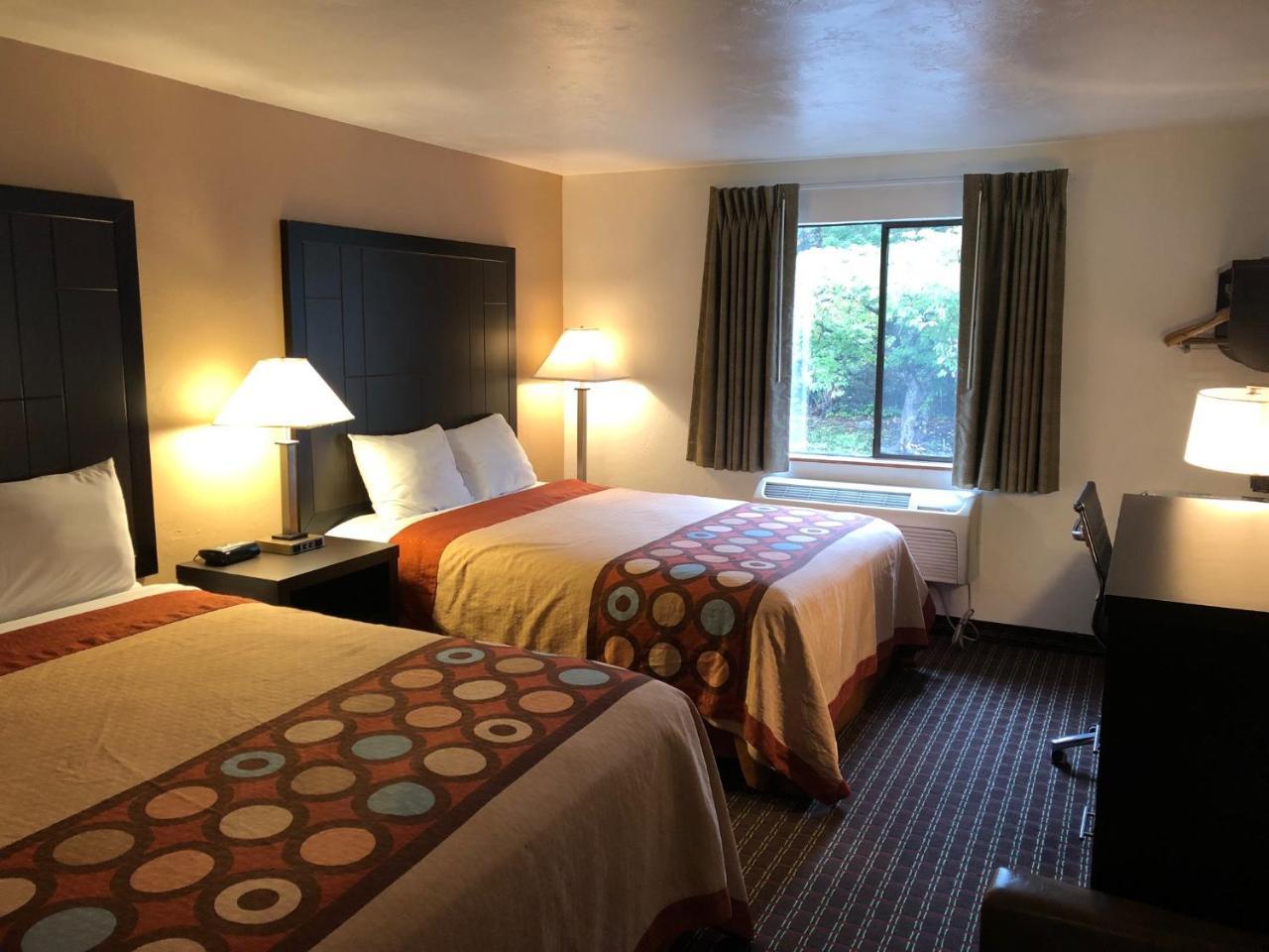 Super 8 By Wyndham Lacey Olympia Area Bagian luar foto