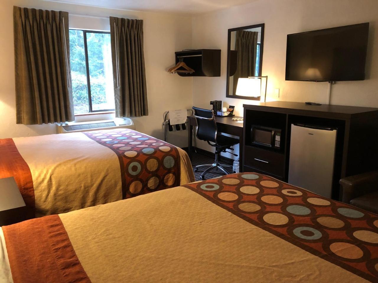 Super 8 By Wyndham Lacey Olympia Area Bagian luar foto